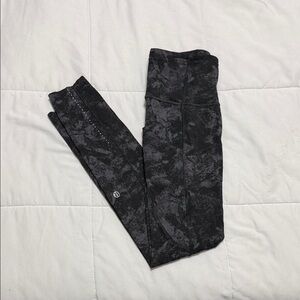 Lululemon Athletica Charcoal Patterned Leggings